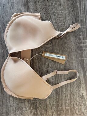 SKIMS Light Nude T-Shirt Bra